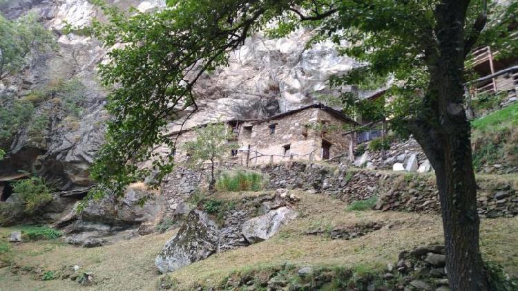 Barma Monastira
